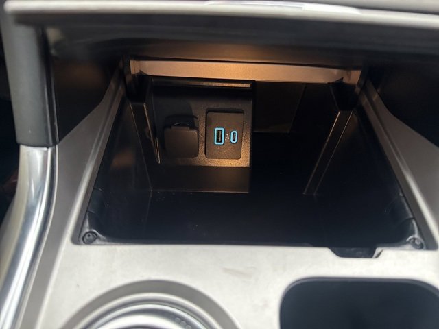 Certified 2023 Ford Explorer XLT w/ Equipment Group 202A image 34