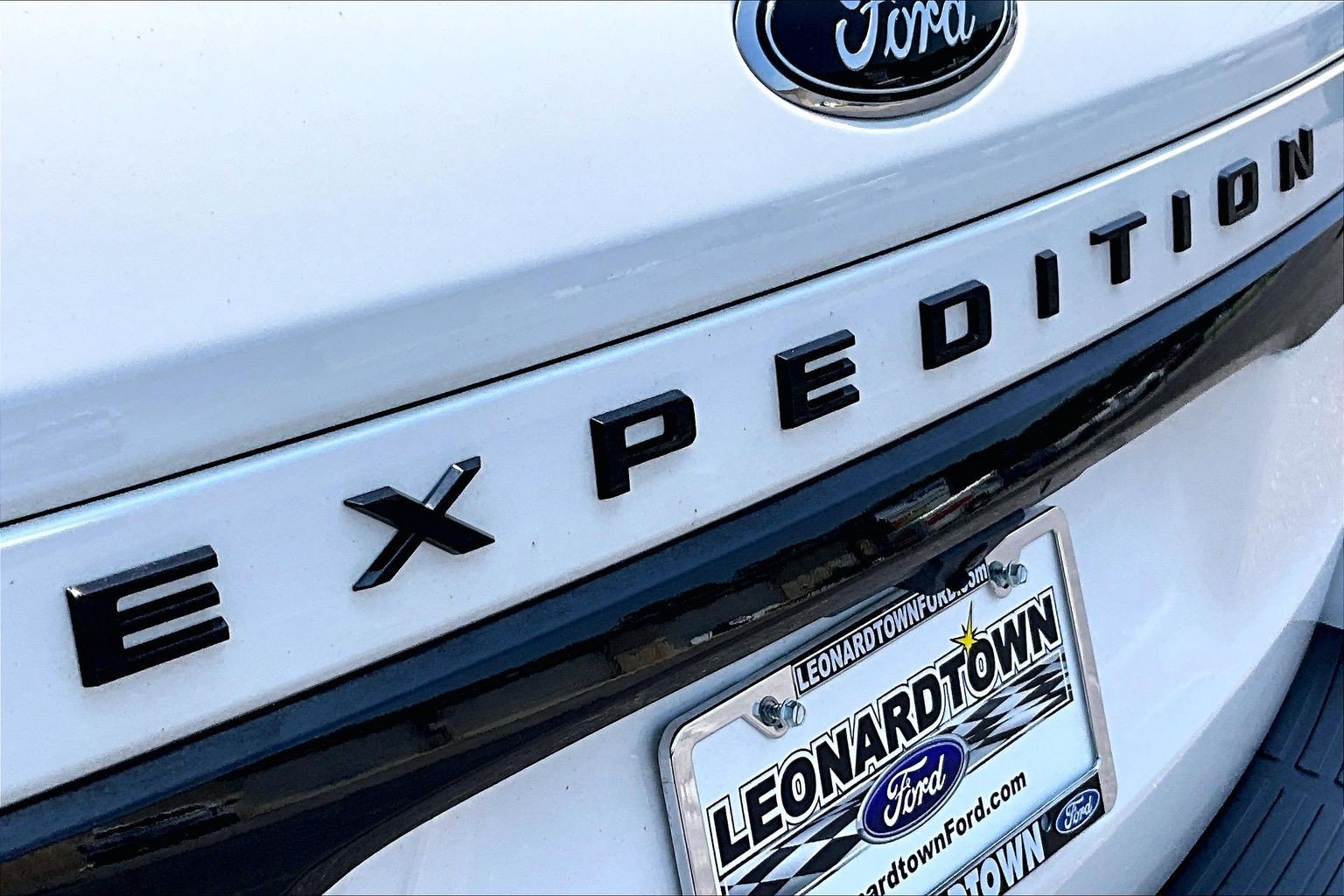 Certified 2024 Ford Expedition Limited AWD/4WD image 32