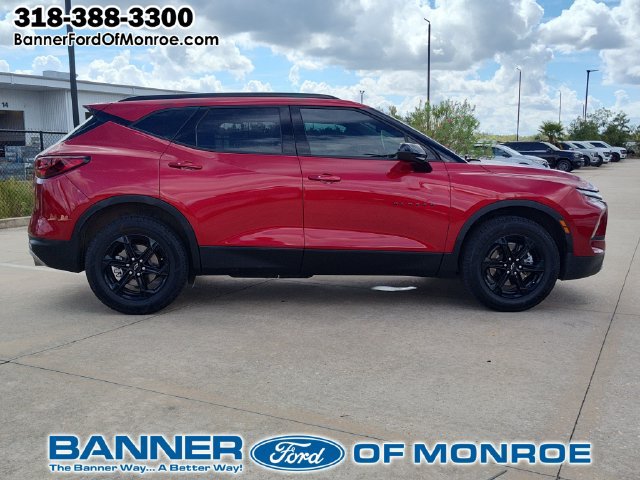 Used 2024 Chevrolet Blazer LT w/ Convenience Package FWD image 9