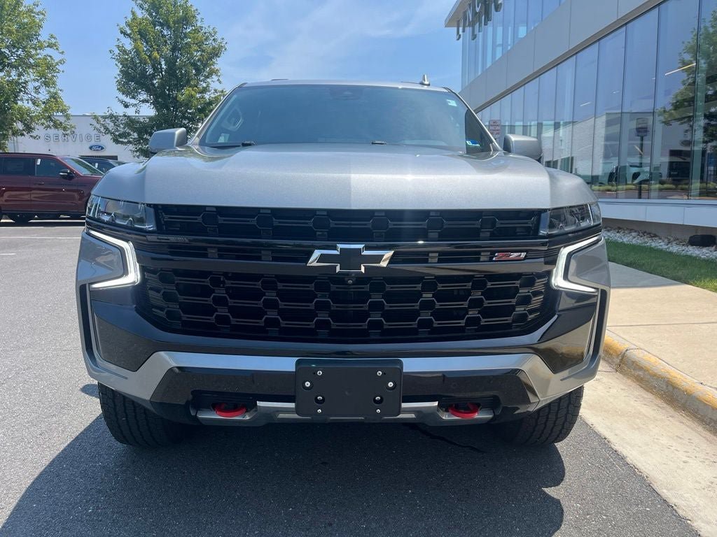 Used 2023 Chevrolet Tahoe Z71 w/ Luxury Package AWD/4WD image 2
