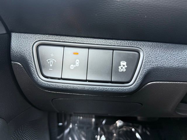 Used 2023 Kia Forte LXS w/ LXS Technology Package image 30