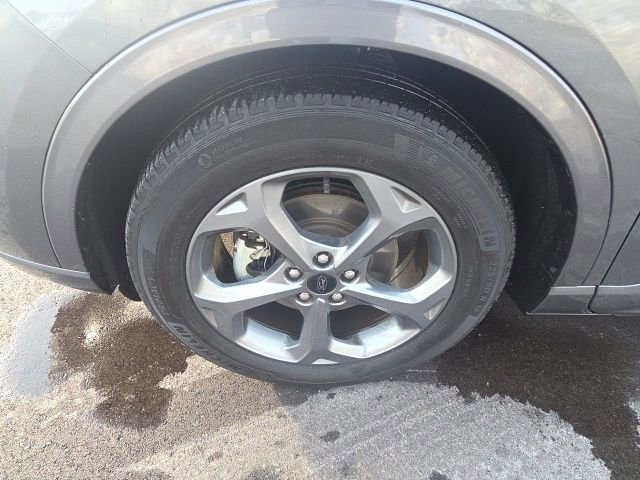 Certified 2024 Ford Escape ST-Line w/ Cold Weather Package image 18