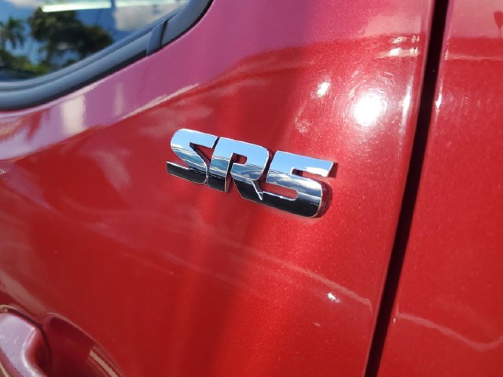 Used 2018 Toyota Tacoma SR5 image 5