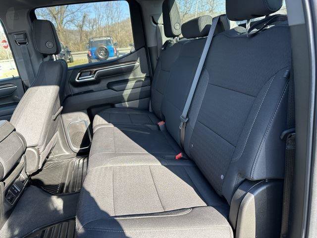 Used 2025 Chevrolet Silverado 1500 LT image 15