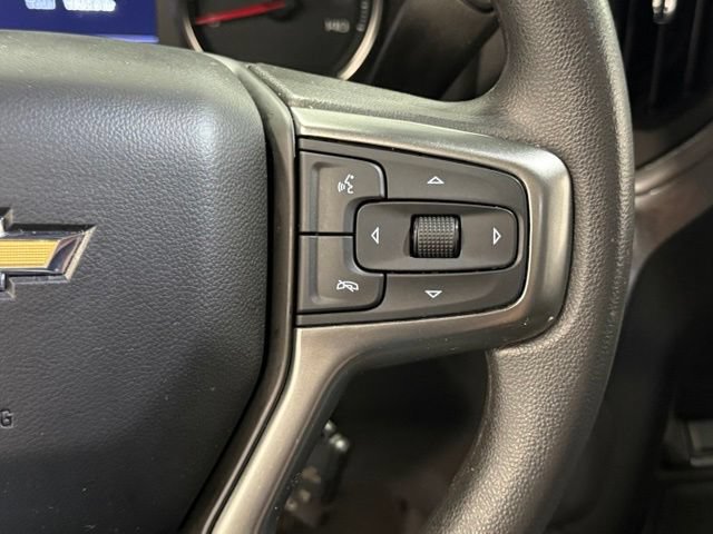 Used 2022 Chevrolet Silverado 1500 Custom w/ Safety Confidence Package AWD/4WD image 18
