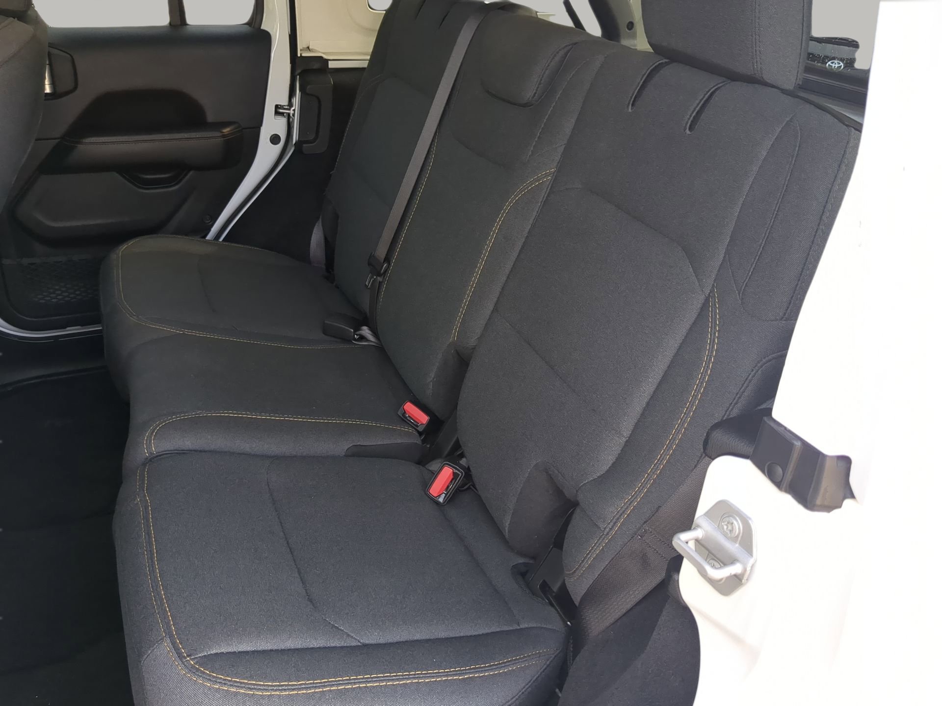 Used 2025 Jeep Wrangler Unlimited Sahara AWD/4WD image 53