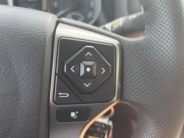 Used 2022 Toyota Tacoma SR5 w/ Technology Package AWD/4WD image 37