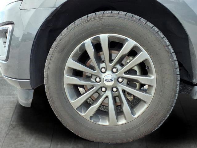 Certified 2019 Ford Expedition Limited image 9