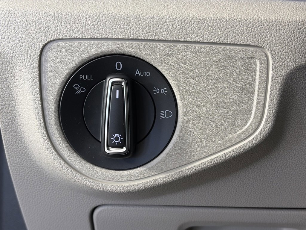 Used 2023 Volkswagen Atlas SEL image 24