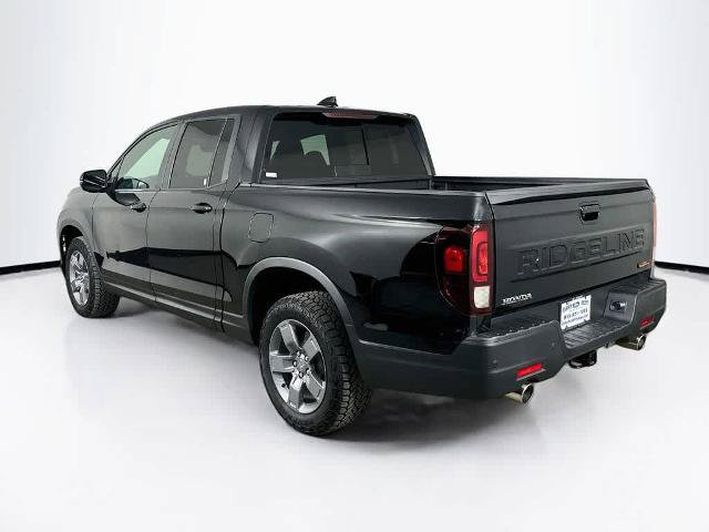Used 2025 Honda Ridgeline TrailSport image 4