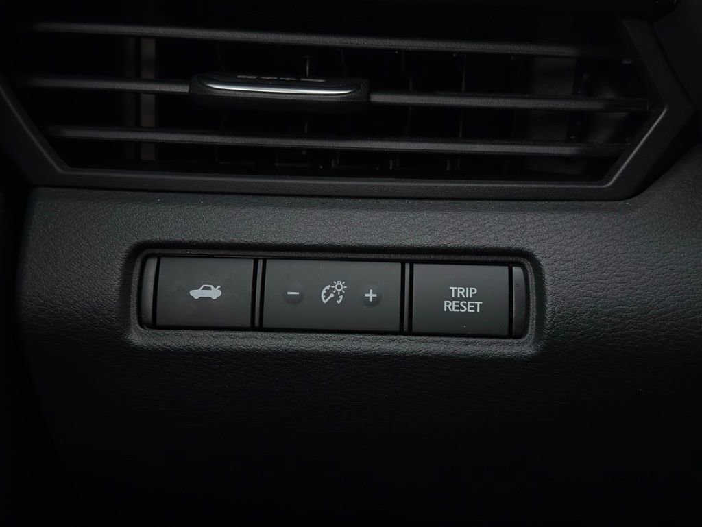 Used 2023 Nissan Altima 2.5 SR w/ SR Premium Package image 23