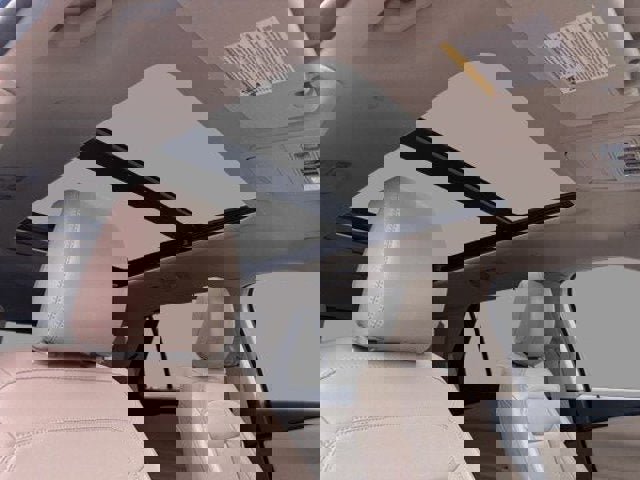 Certified 2022 Ford Explorer Limited w/ Hybrid Equipment Group 310A image 13