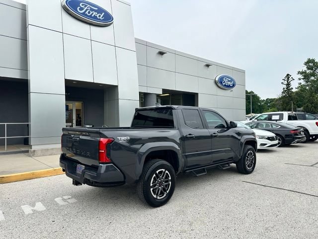 Used 2024 Toyota Tacoma TRD Sport AWD/4WD image 17
