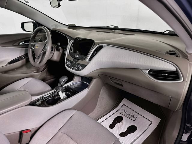 Used 2025 Chevrolet Malibu LT FWD image 32