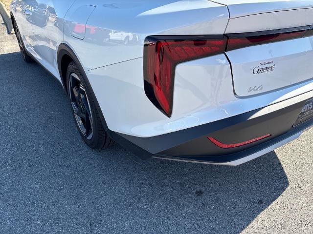 Used 2025 Kia K4 EX image 23