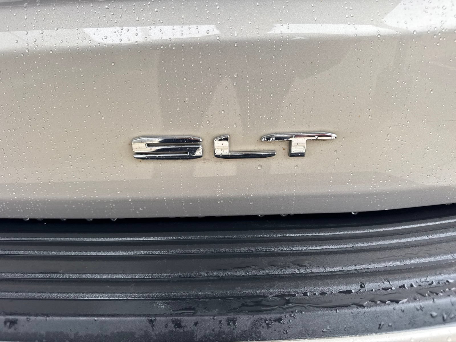 Used 2021 GMC Yukon SLT w/ SLT Premium Package AWD/4WD image 15