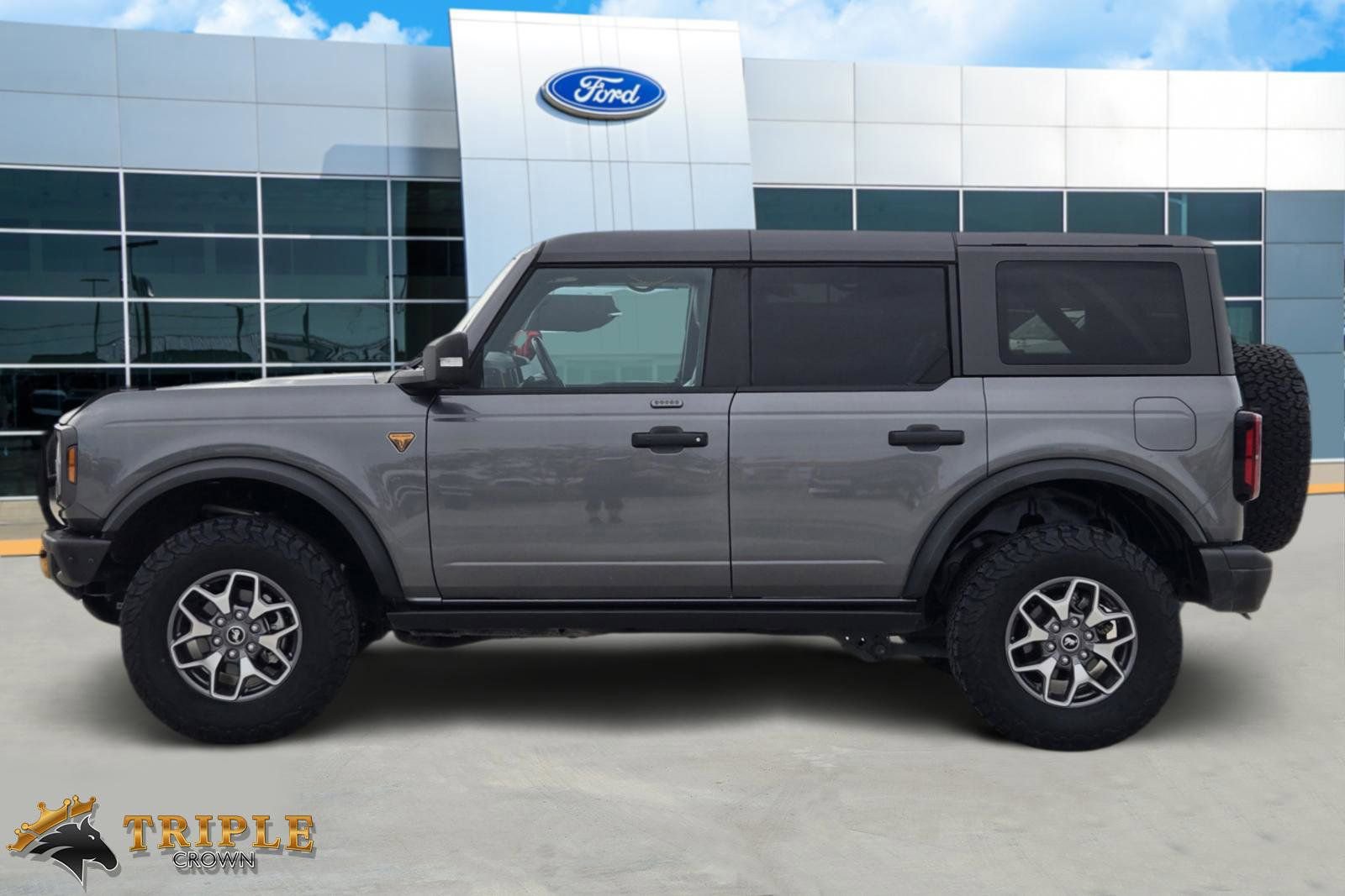 Certified 2022 Ford Bronco Badlands image 3