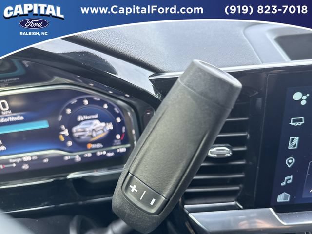 Used 2024 Chevrolet Silverado 1500 LT AWD/4WD image 30