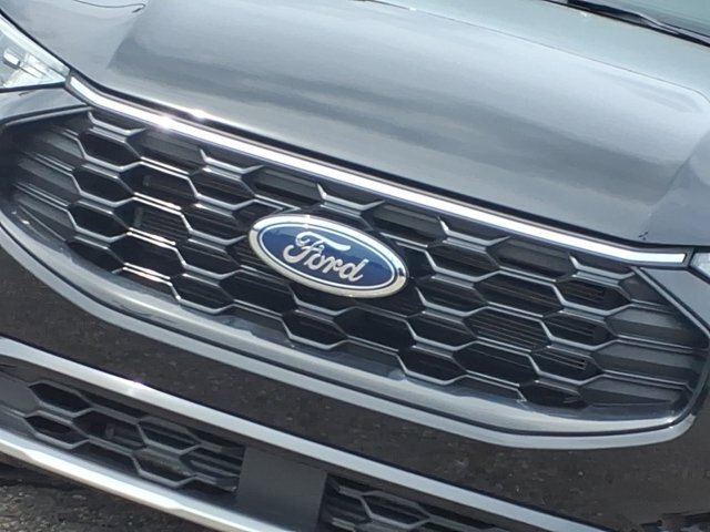 Certified 2024 Ford Escape ST-Line w/ Tech Pack #1 AWD/4WD image 16