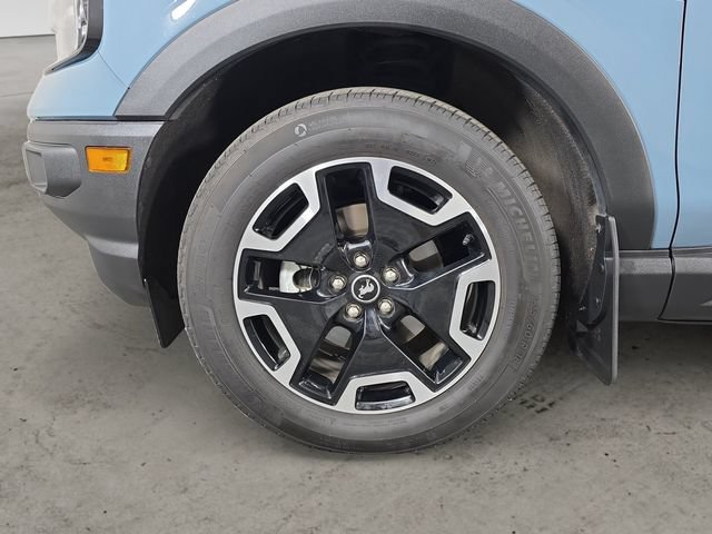 Certified 2023 Ford Bronco Sport Outer Banks w/ Tech Package AWD/4WD image 9