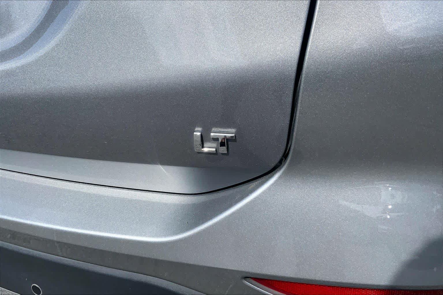 Used 2024 Chevrolet Equinox LT FWD image 10