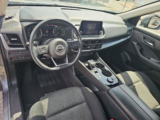 Used 2024 Nissan Rogue SV AWD/4WD image 16