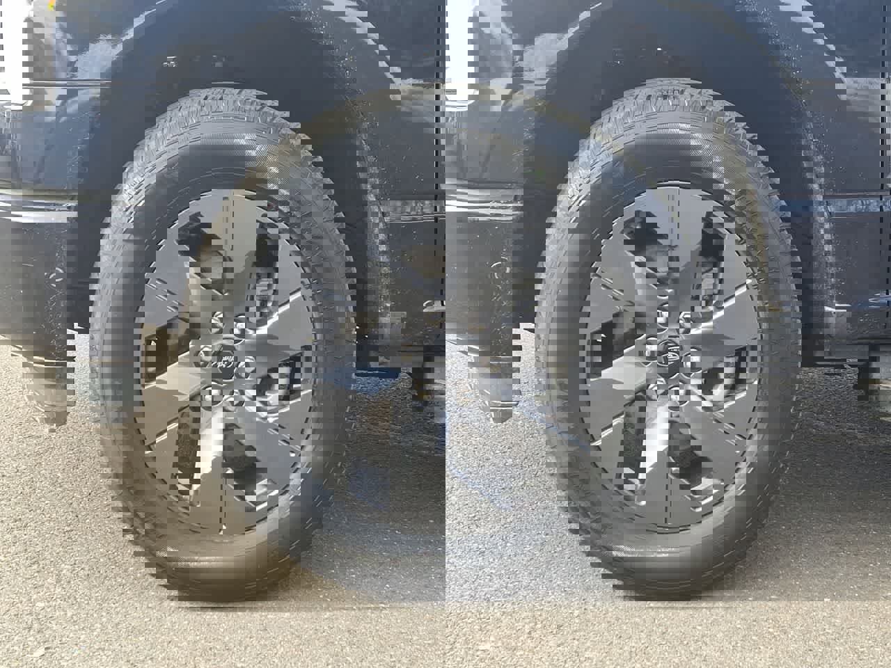 Certified 2022 Ford F150 Lightning Lariat image 29