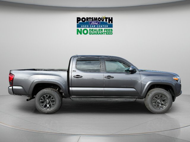 Used 2023 Toyota Tacoma SR5 AWD/4WD image 6