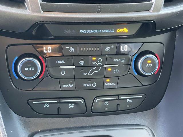 Certified 2022 Ford Transit Connect XLT FWD image 15
