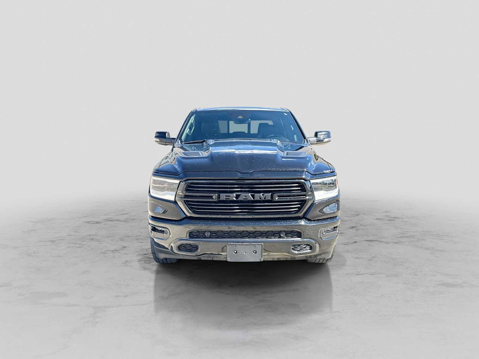 Used 2024 RAM 1500 Laramie AWD/4WD image 9