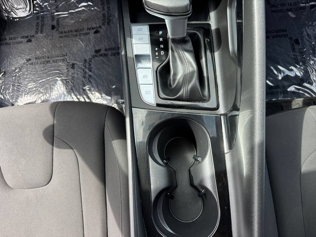 Used 2025 Hyundai Elantra SEL FWD image 26