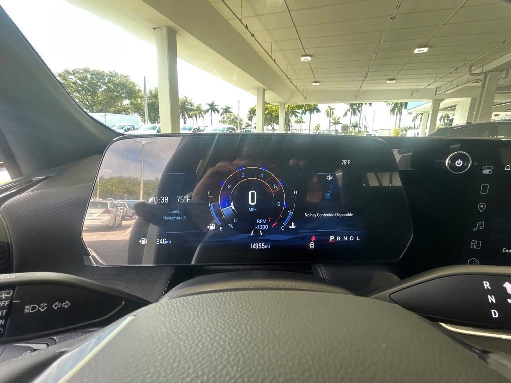 Used 2025 Chevrolet Equinox LT image 38