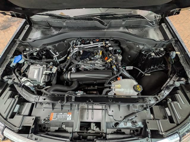 Certified 2025 Ford Explorer Active AWD/4WD image 23