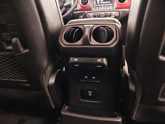 Used 2022 Jeep Wrangler Unlimited Rubicon w/ LED Lighting Group AWD/4WD image 28