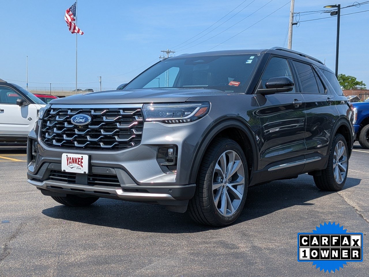 Certified 2025 Ford Explorer Platinum w/ Ultimate Package AWD/4WD image 9