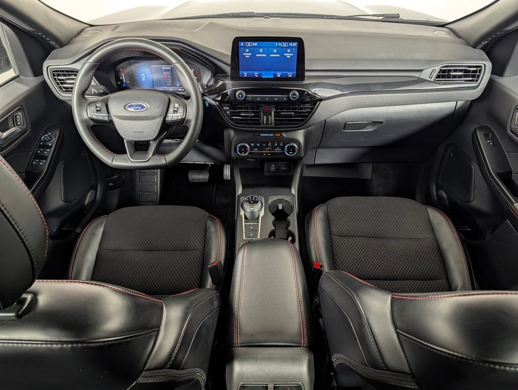Certified 2025 Ford Escape ST-Line FWD image 15