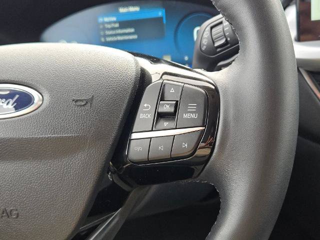 Certified 2024 Ford Escape Platinum AWD/4WD image 28