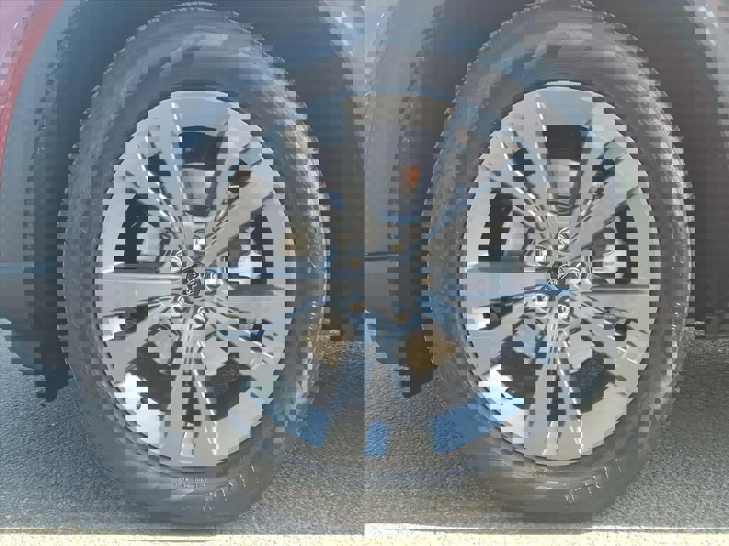 Certified 2023 Ford Explorer XLT w/ Equipment Group 202A image 9