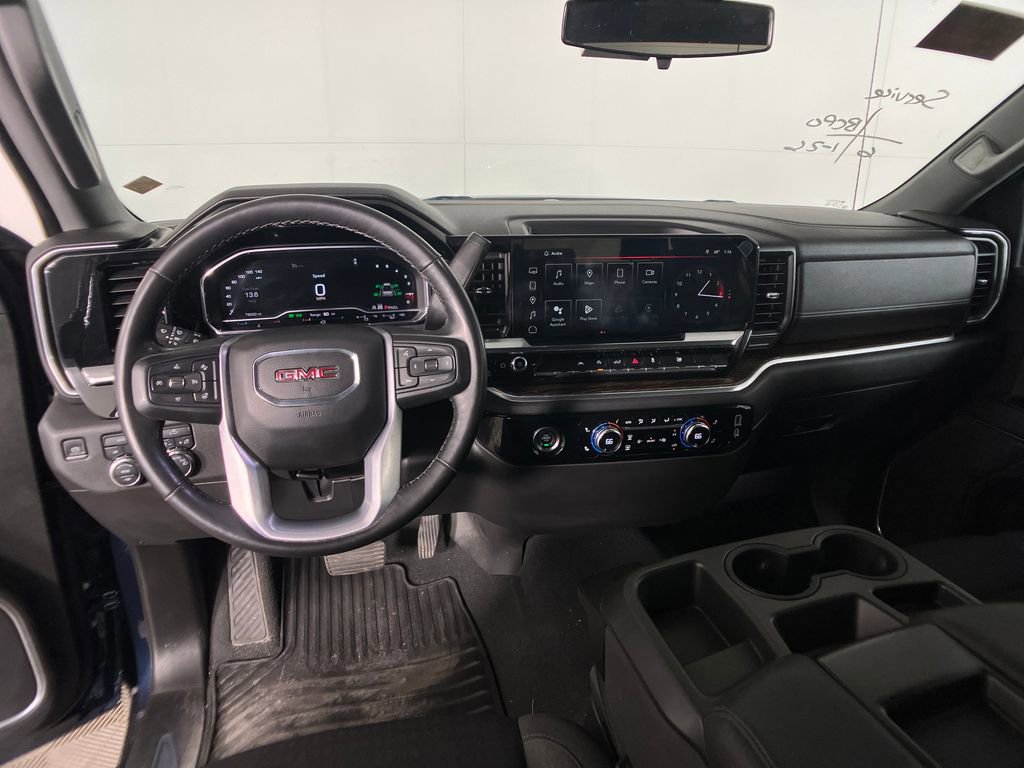Used 2022 GMC Sierra 1500 SLE image 12