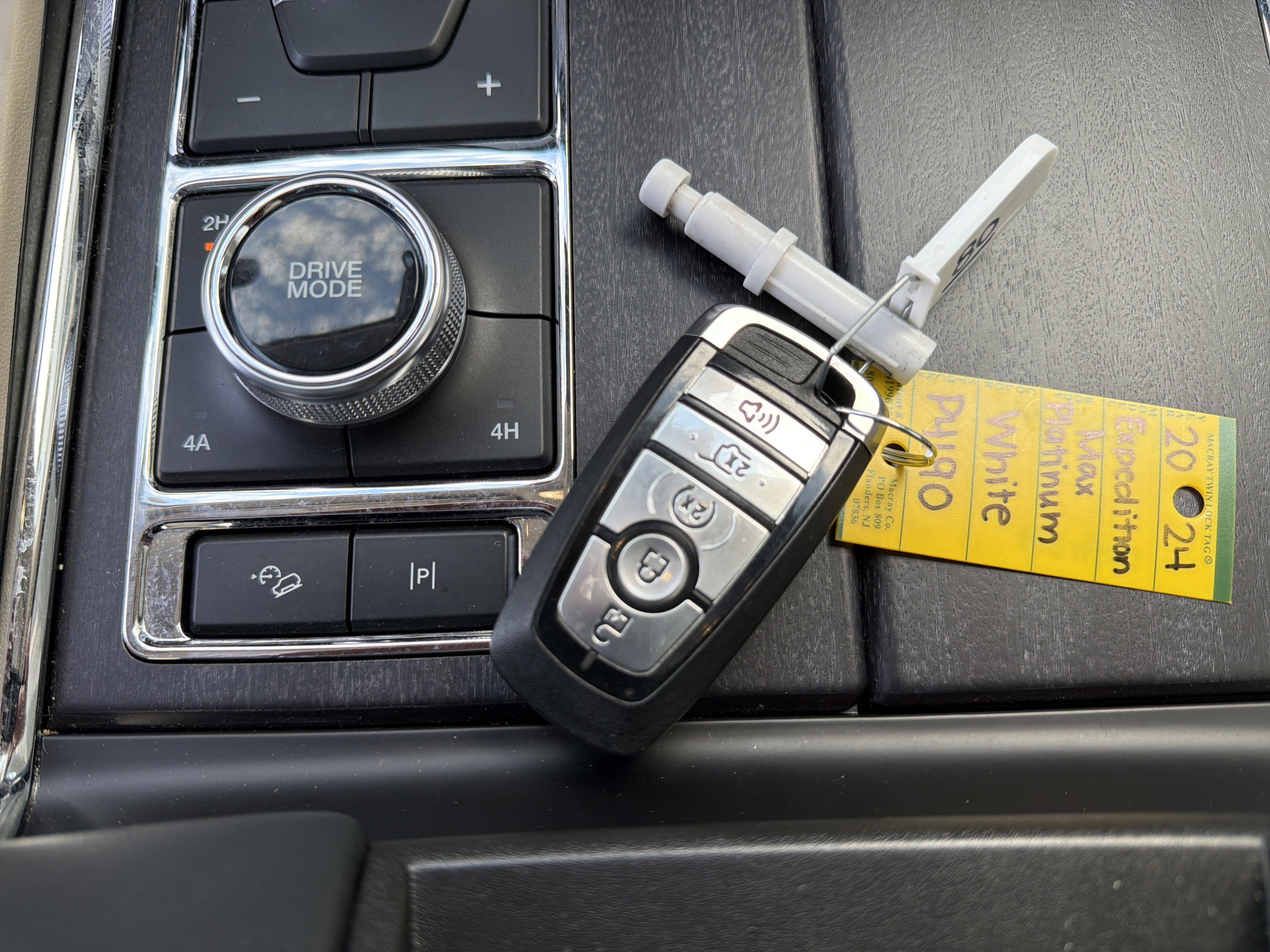 Certified 2024 Ford Expedition Max Platinum image 47