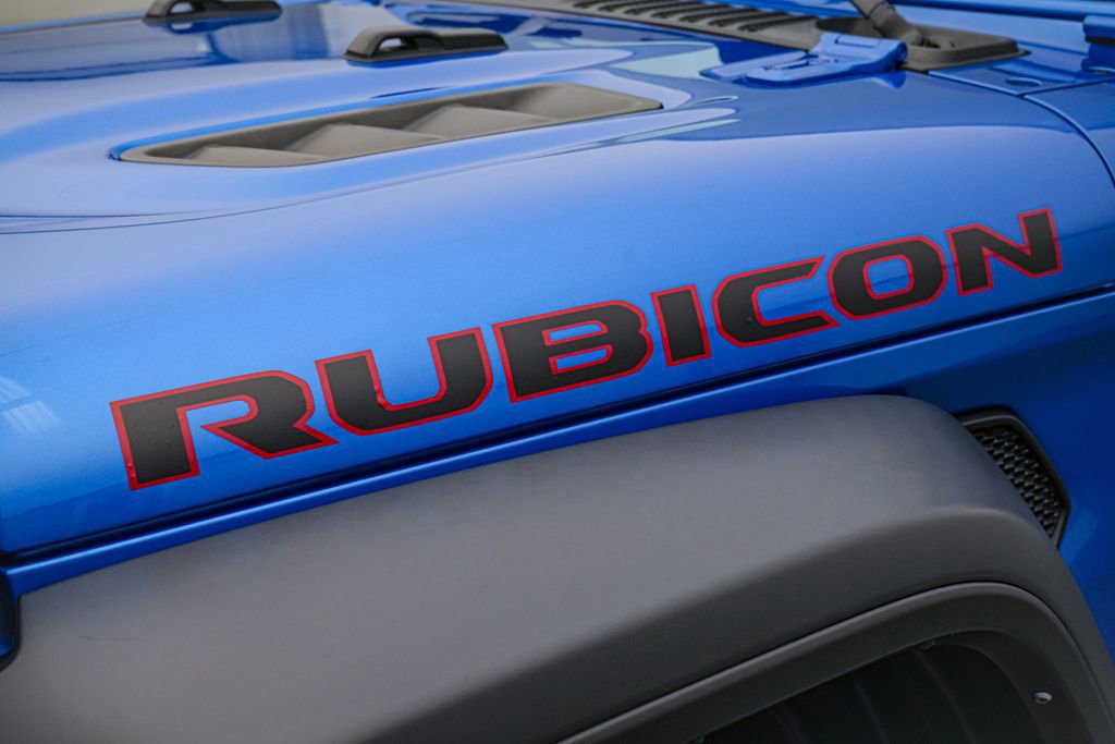 Used 2023 Jeep Gladiator Rubicon w/ LED Lighting Group AWD/4WD image 12