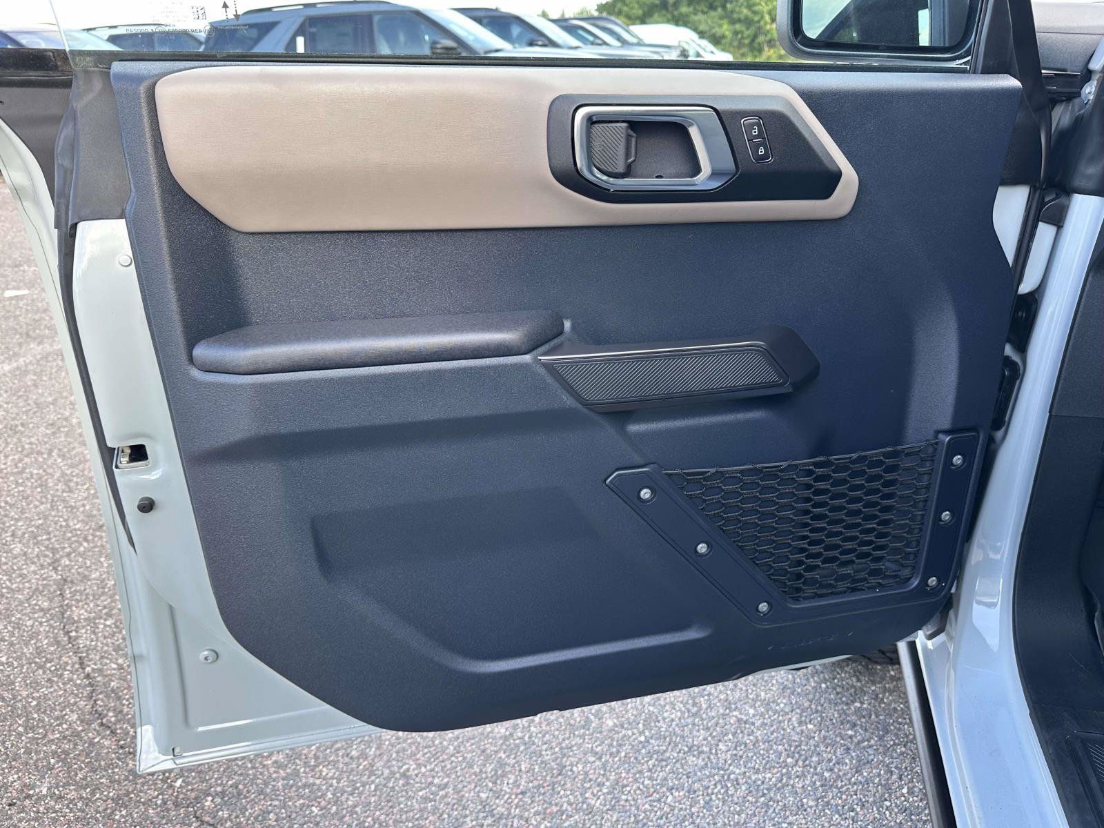 Certified 2024 Ford Bronco Wildtrak AWD/4WD image 9
