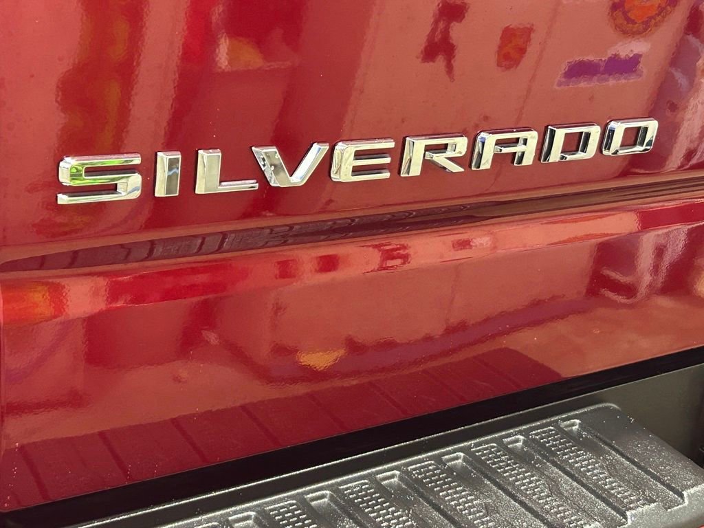 Used 2024 Chevrolet Silverado 1500 RST w/ Convenience Package II AWD/4WD image 23