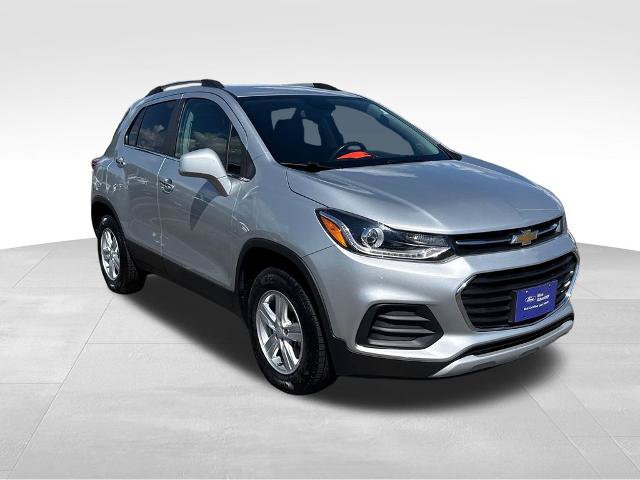 Used 2019 Chevrolet Trax LT w/ LT Convenience Package AWD/4WD image 4