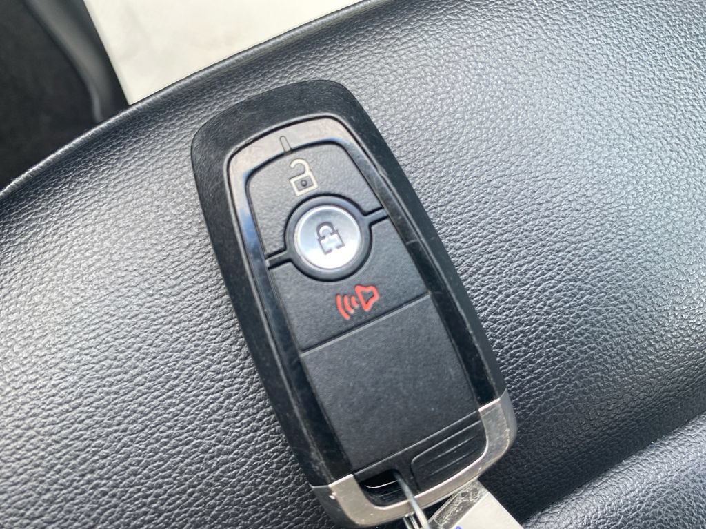 Certified 2019 Ford Edge SEL w/ Equipment Group 201A AWD/4WD image 26