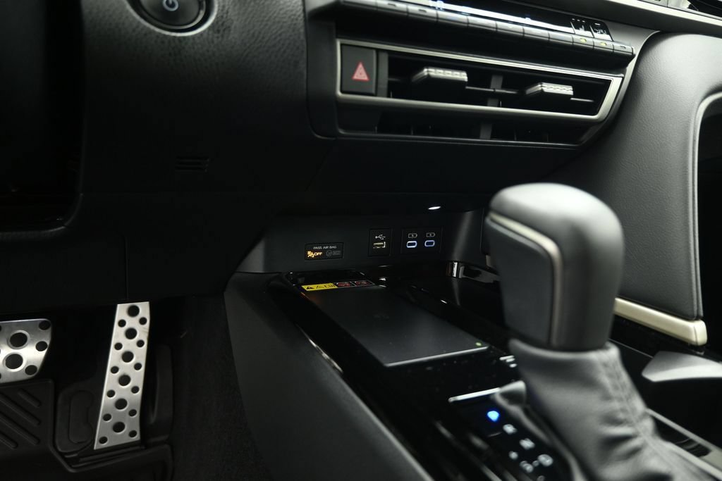 Used 2026 Toyota Camry XSE FWD image 14
