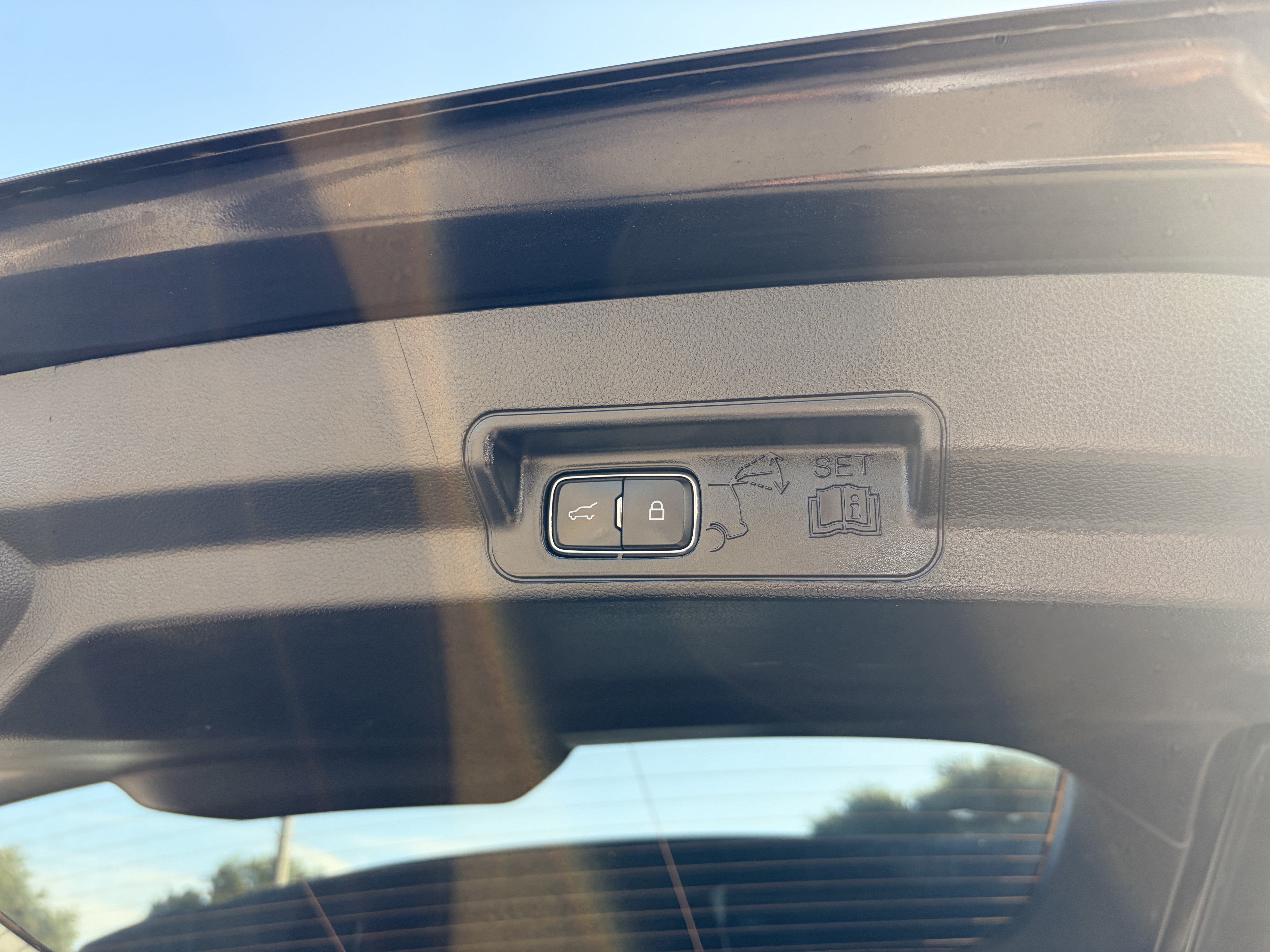 Certified 2025 Ford Explorer ST-Line AWD/4WD image 14