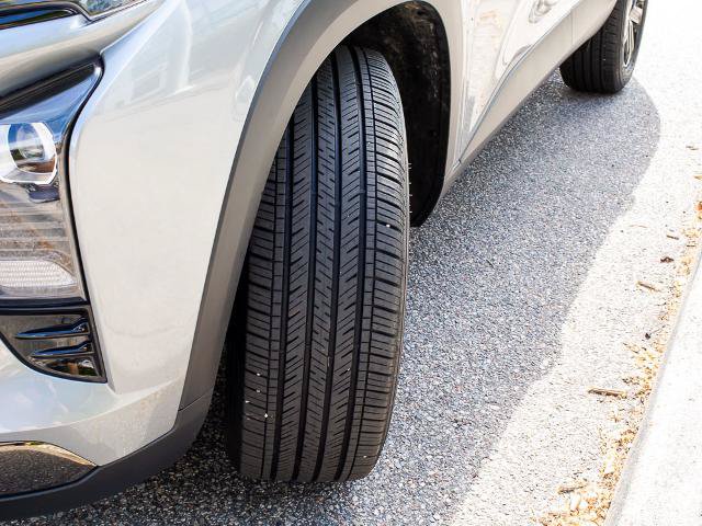 Used 2025 Chevrolet Trax ACTIV FWD image 9