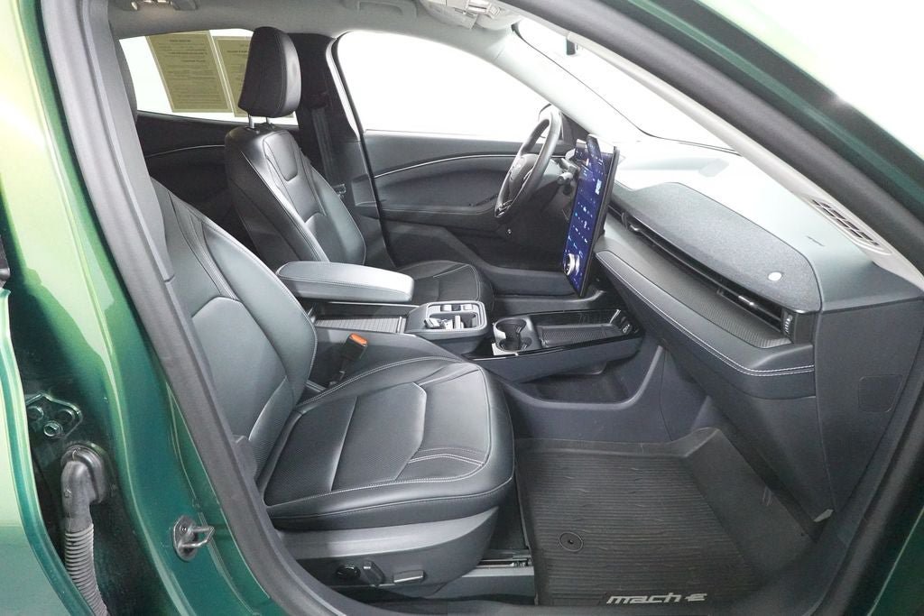Certified 2025 Ford Mustang Mach-E Premium AWD/4WD image 33