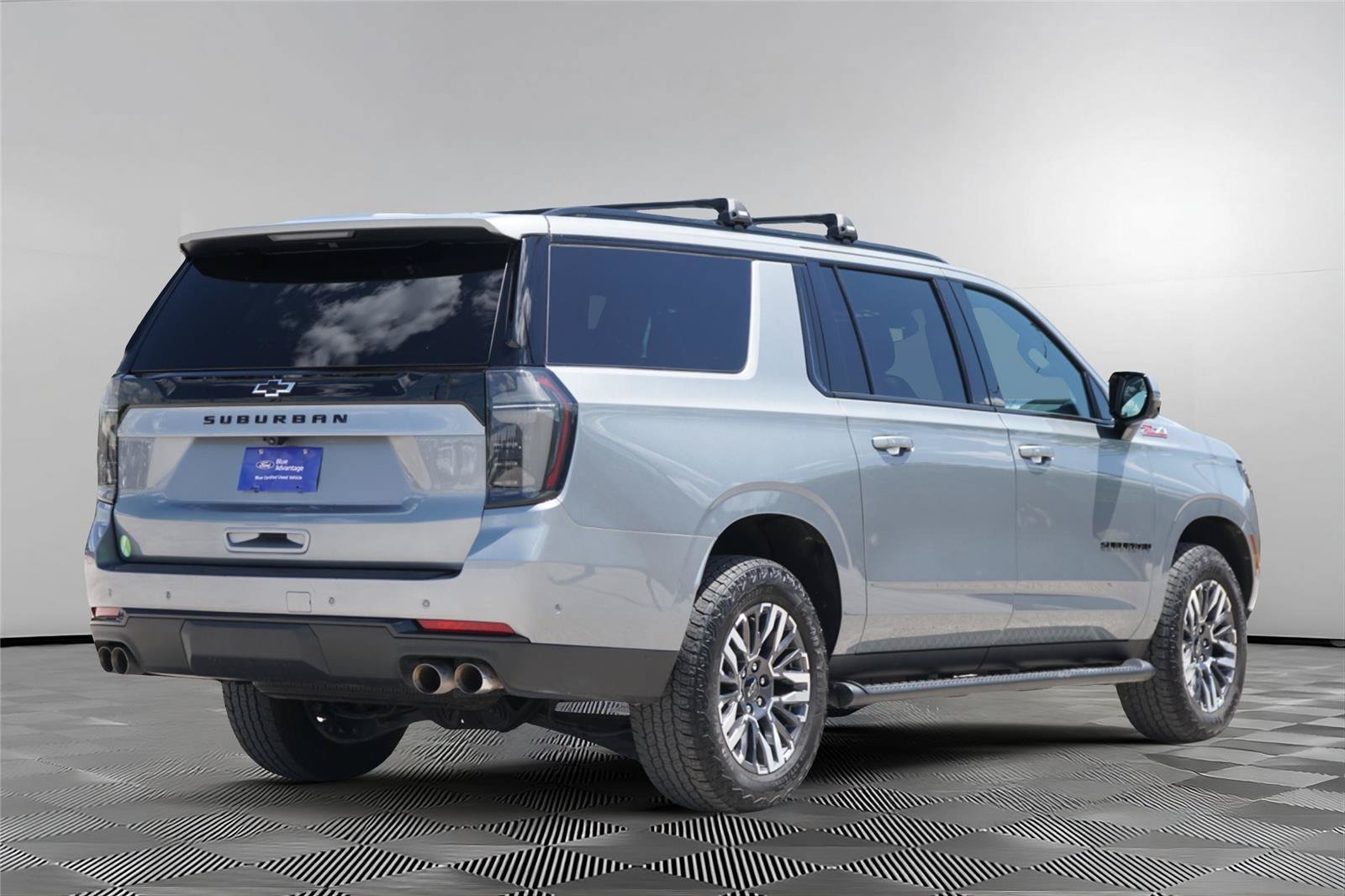 Used 2026 Chevrolet Suburban Z71 w/ Comfort Package AWD/4WD image 5